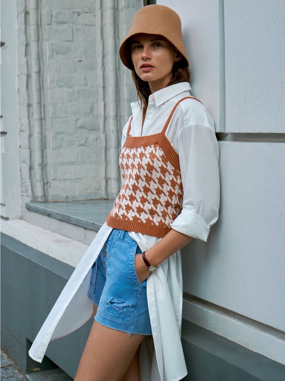 Anthropologie Black Felt Bell Bucket Hat - Picture 5 of 6
